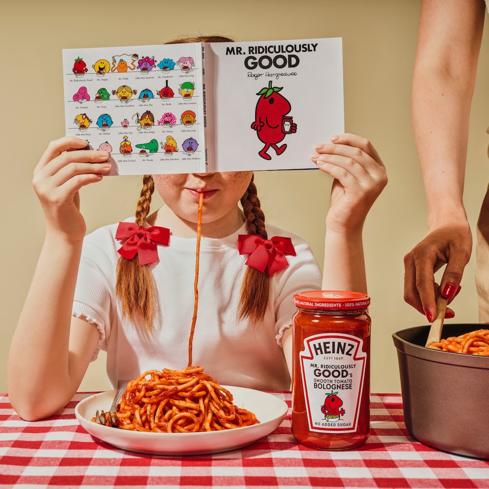 image 1 of Heinz Smooth Tomato Bolognese Pasta Sauce 490g