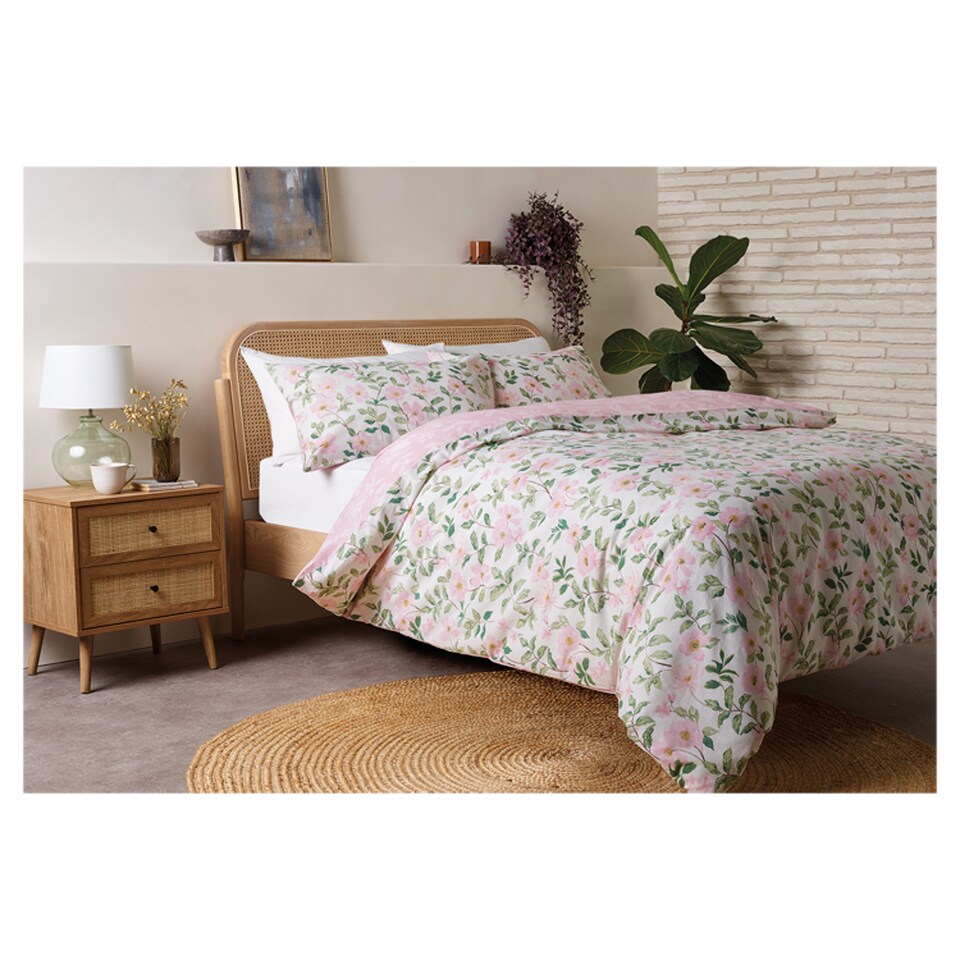 F&F Home Climbing Rose Duvet Set King