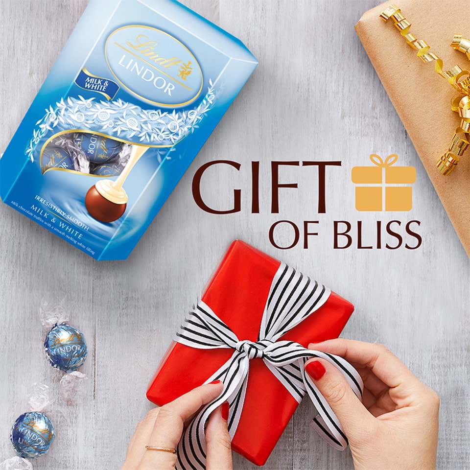 image 1 of Lindt Lindor Milk & White Chocolate Box 200G