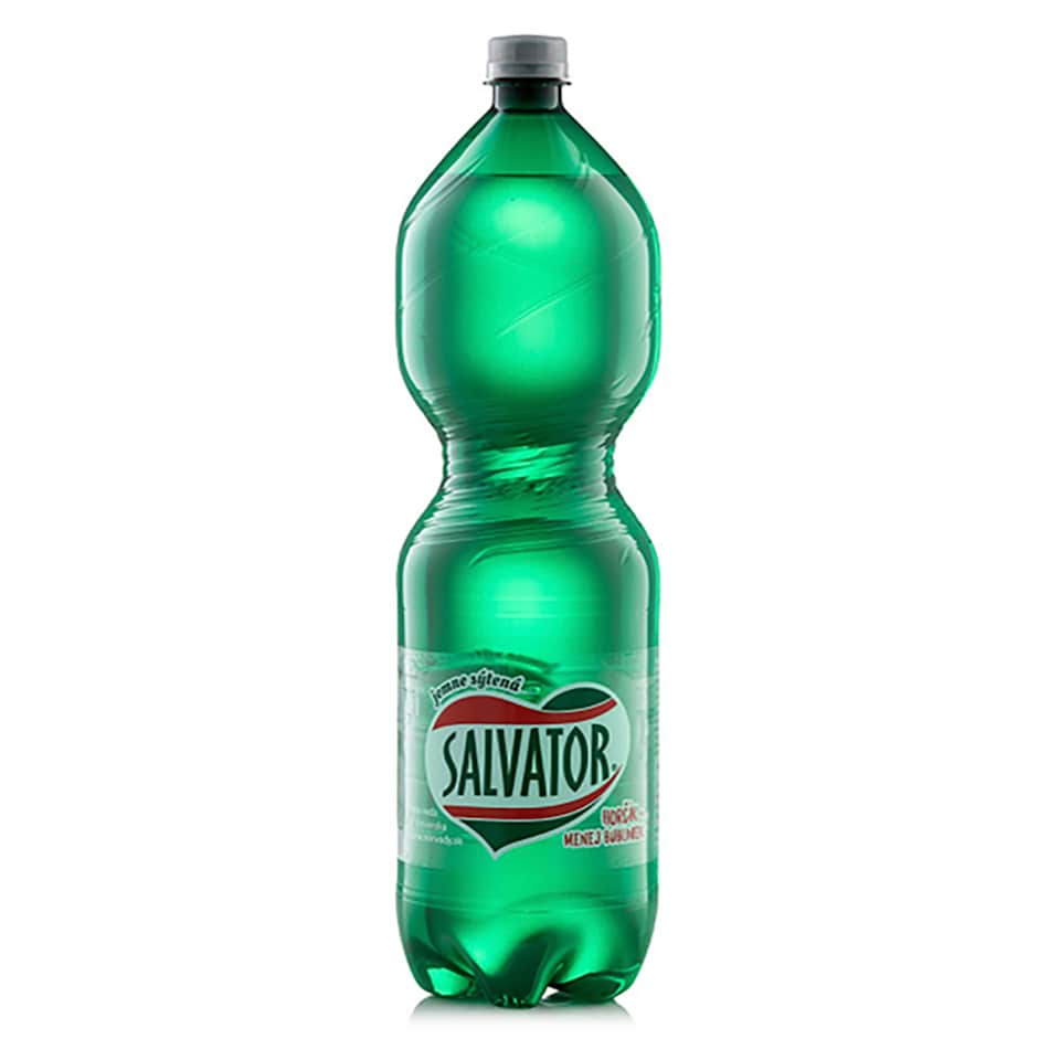 Salvator Prírodná minerálna voda jemne sýtená 2 l