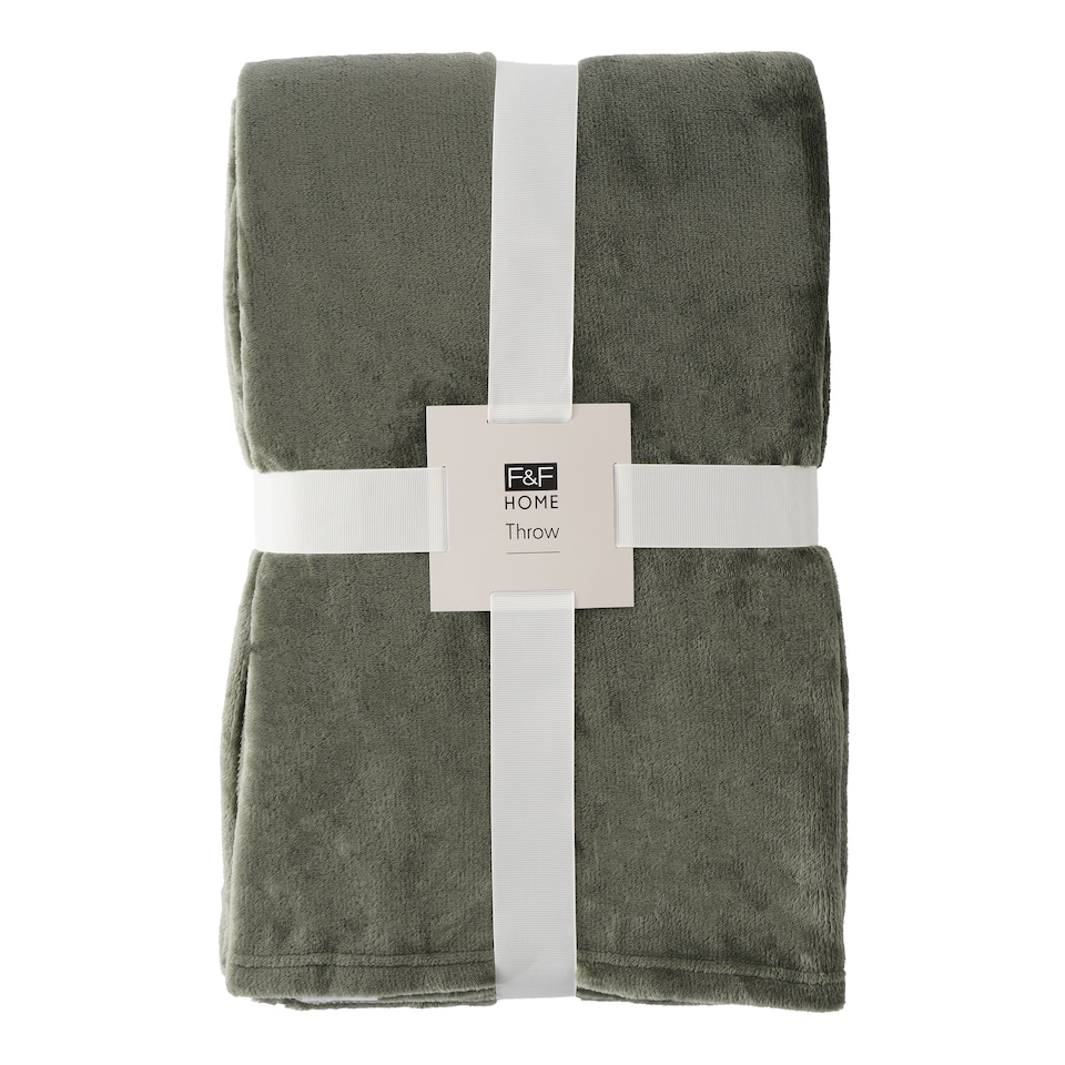 F&F Home Green Super Soft Throw 