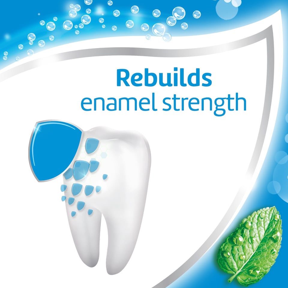 image 1 of Aquafresh Triple Protection Fresh & Minty Toothpaste 75ml