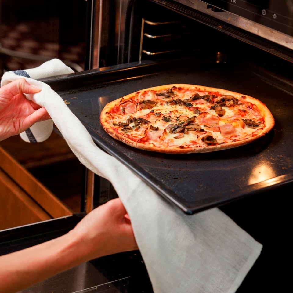image 1 of White Rabbit Prosciutto Ham & Mushroom Sourdough Gluten Free Pizza 332g