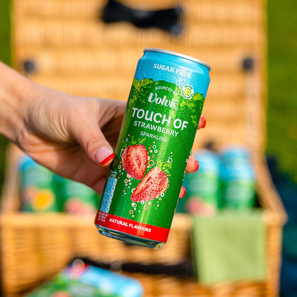 image 1 of Touch of Strawberry Sparkling Sugar Free Flavoured Water Multipack 4x330ml