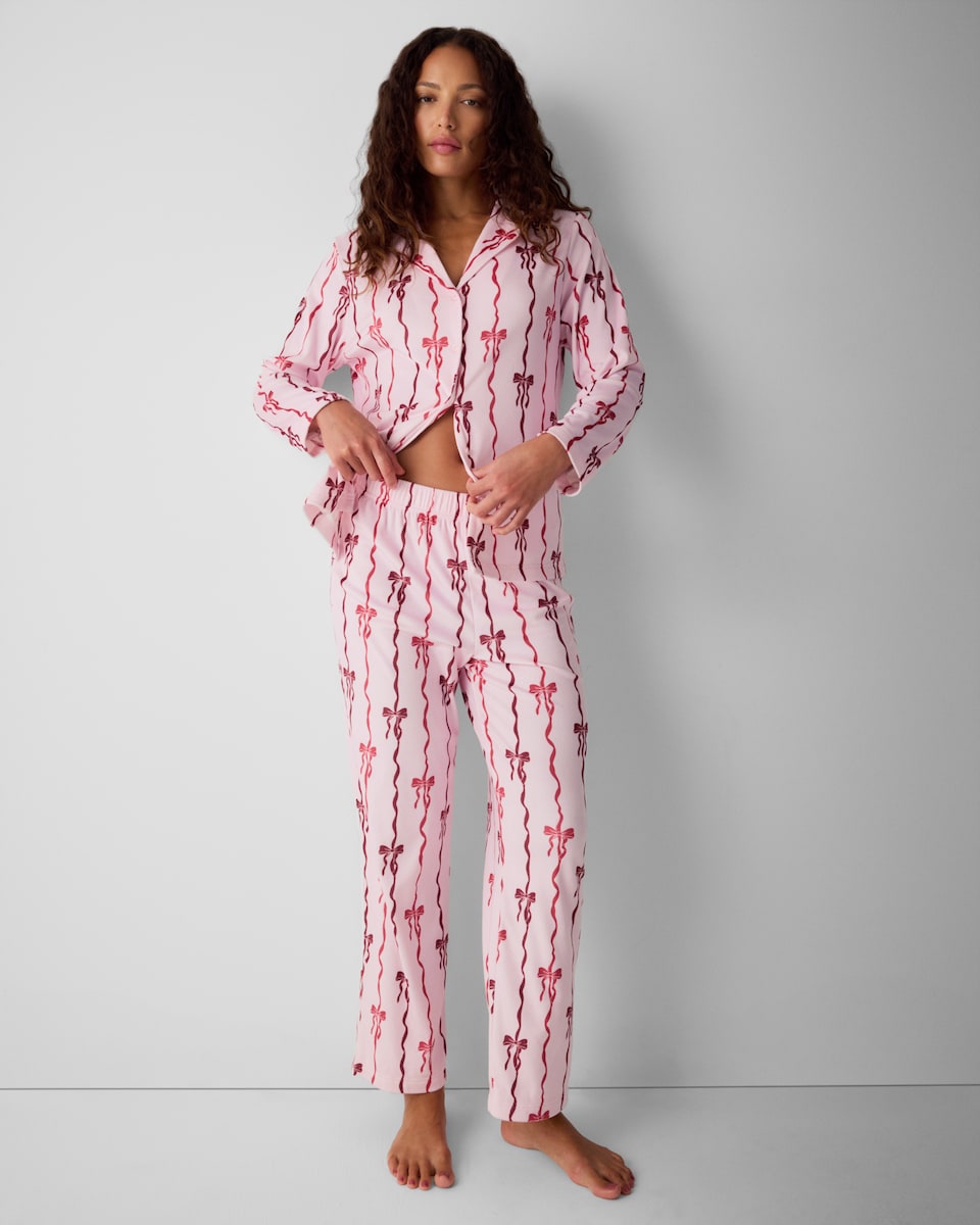 image 1 of F&F Bow Revere Pyjama Set in Pink