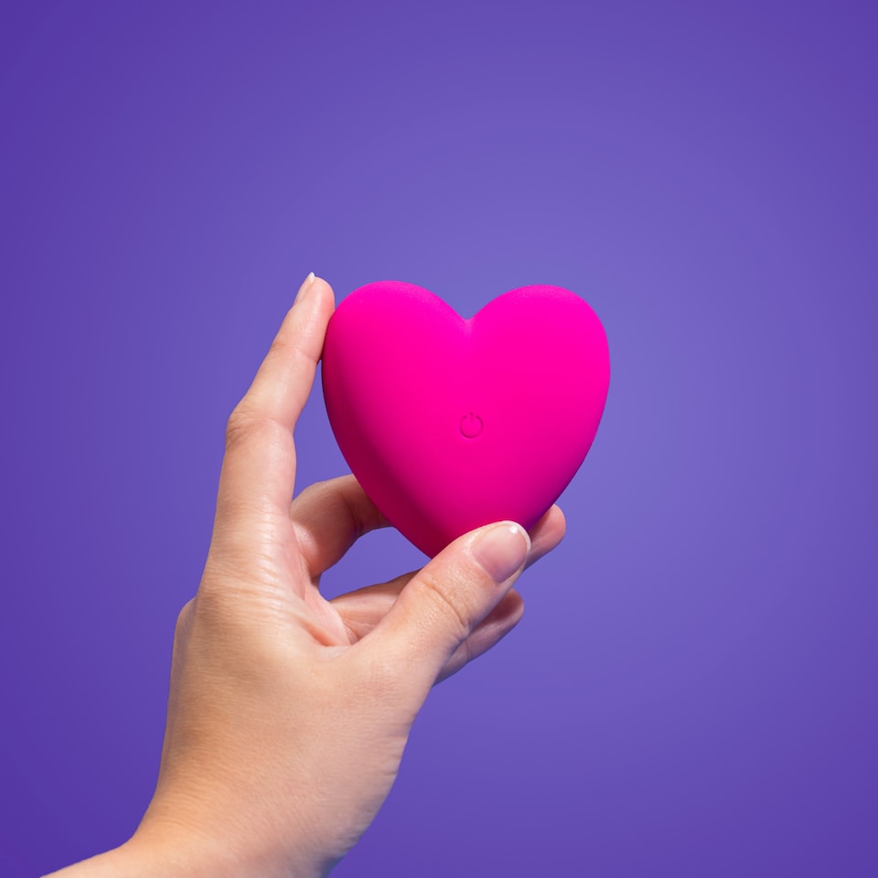 image 1 of So Divine Je T'aime Heart Vibrator