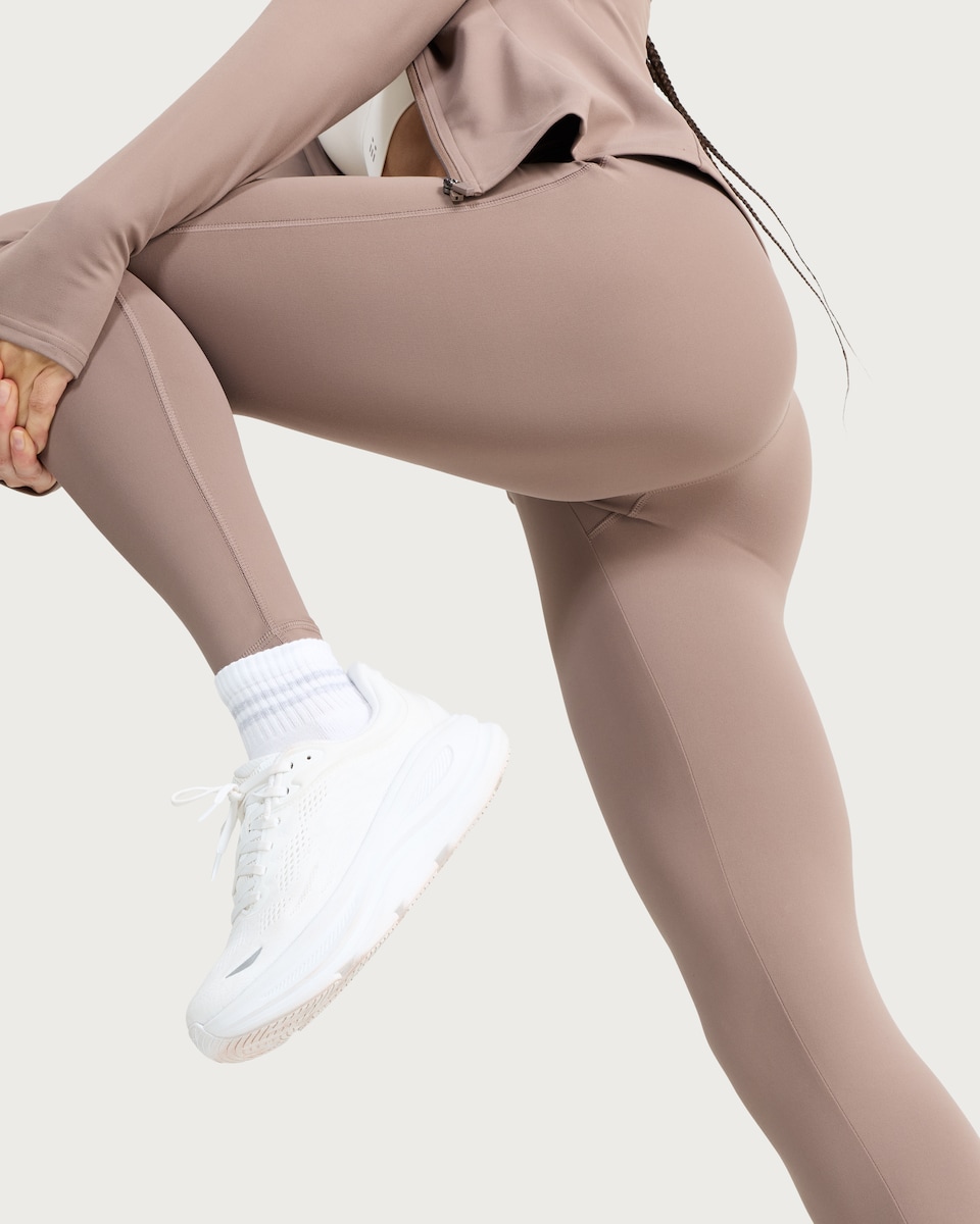 image 1 of F&F Active EVERYHOUR High Waisted Leggings in Brown