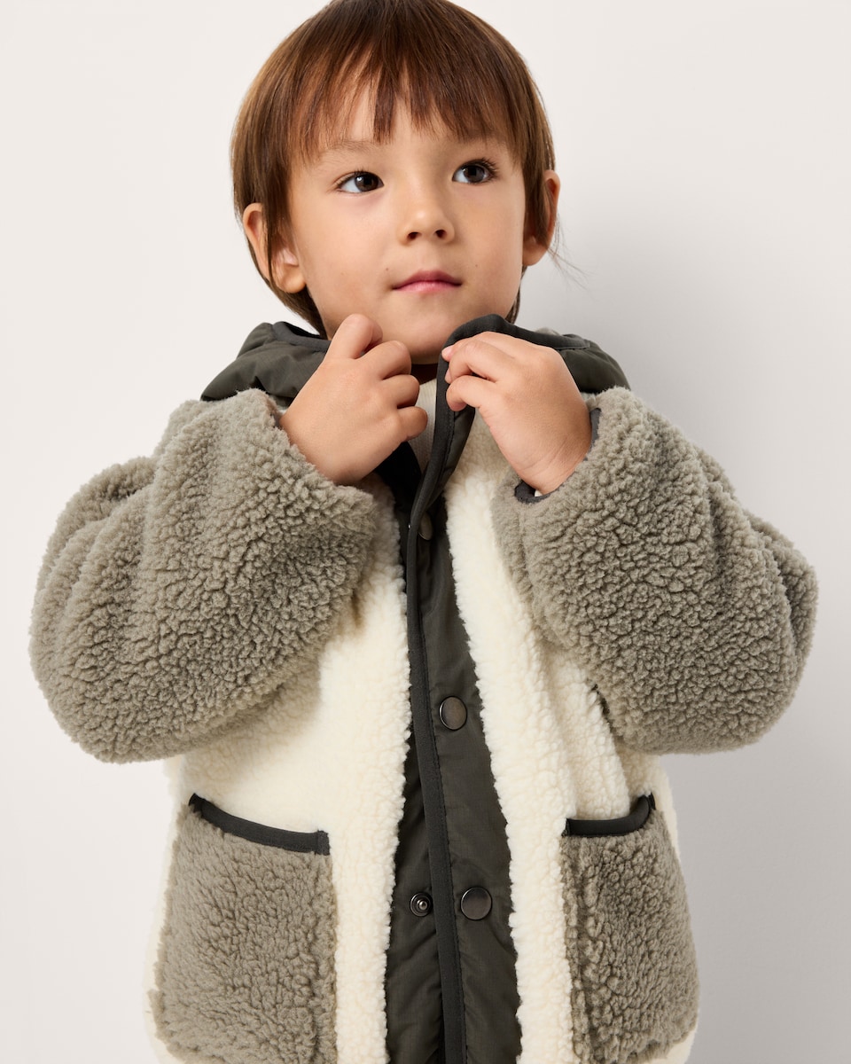 image 1 of F&F Boys Fleece Colour Block Jacket in Green
