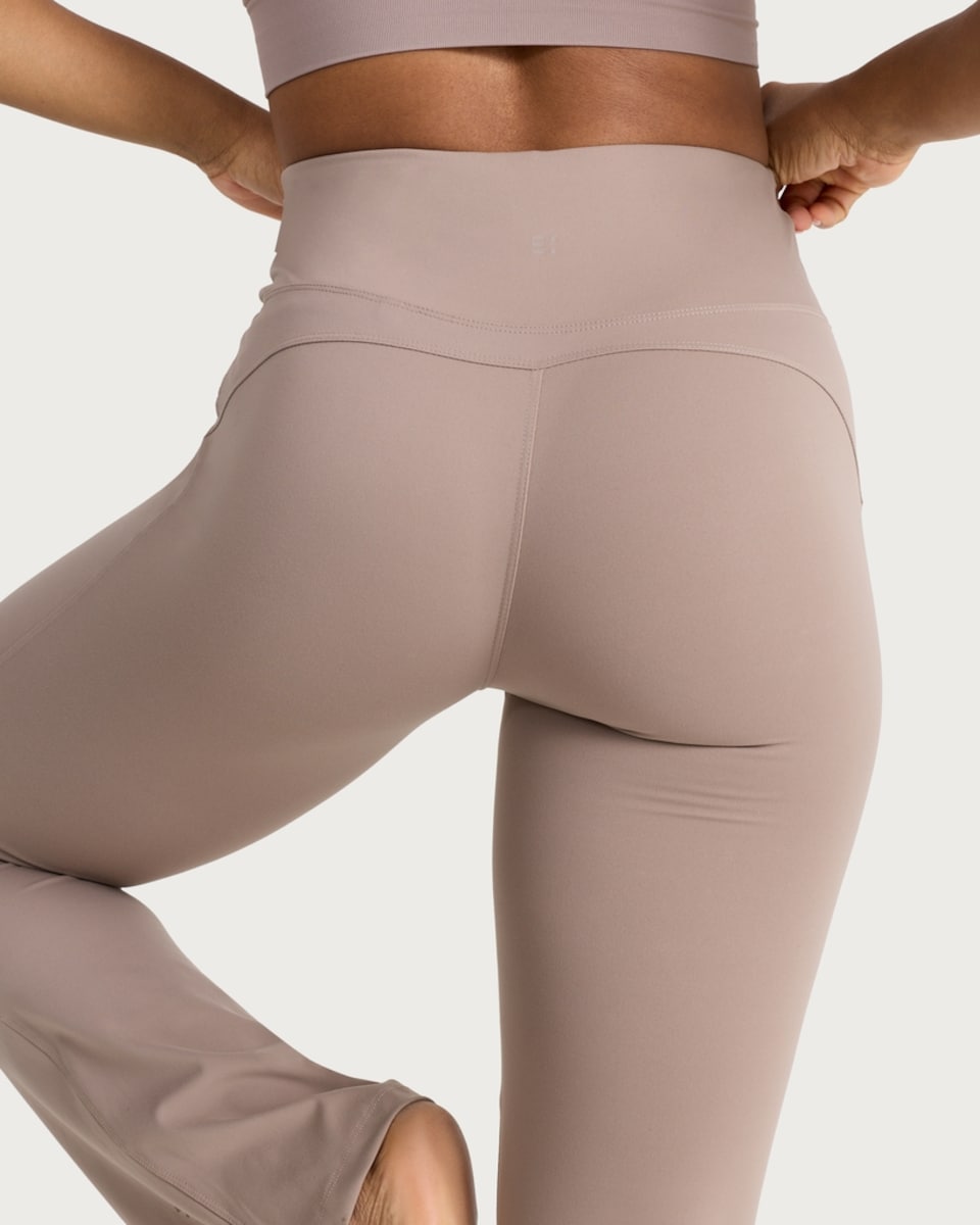 image 1 of F&F Active ULTRASTRETCH High Waisted Flared Leggings in Brown