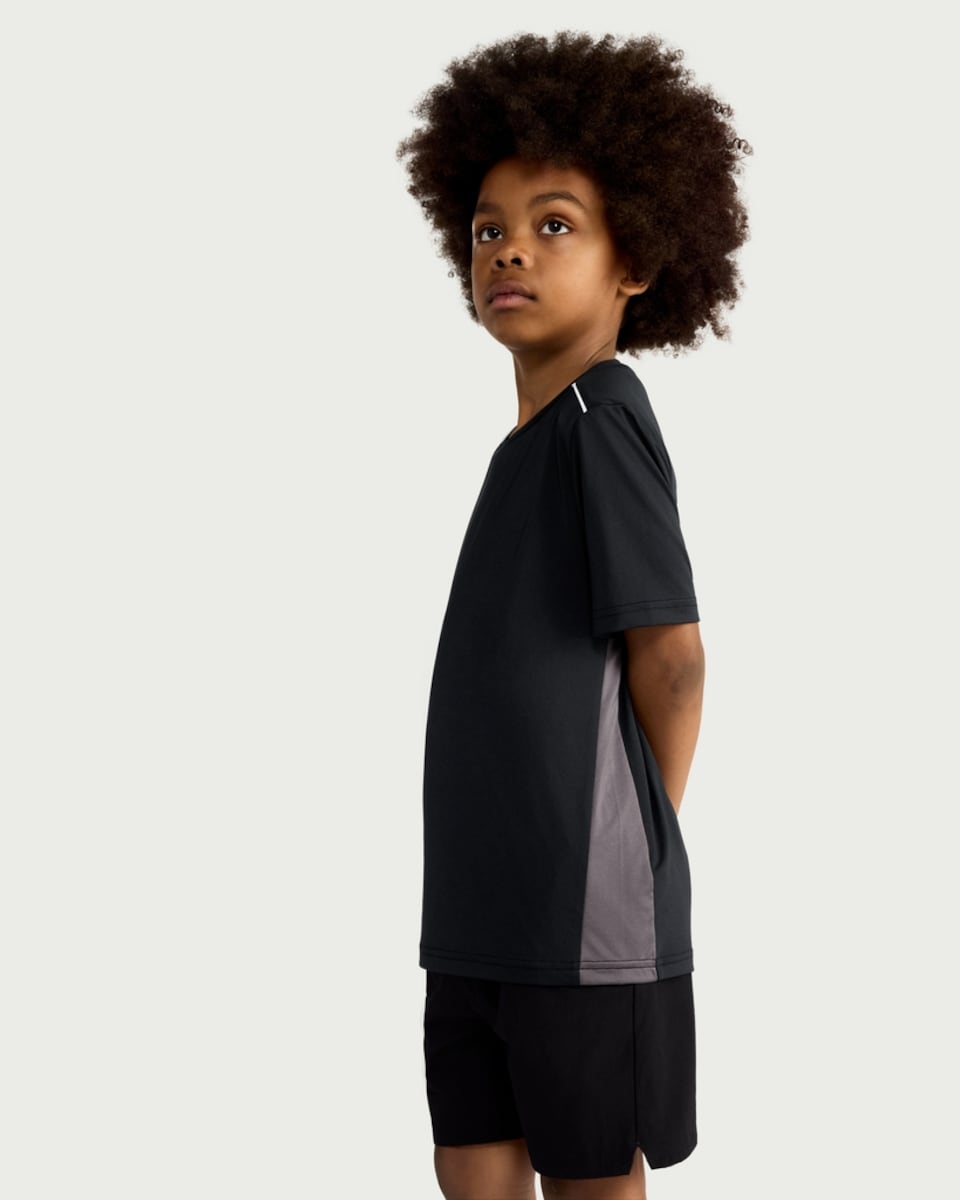image 1 of F&F Boys Active ULTRAMOVE T-Shirt in Black