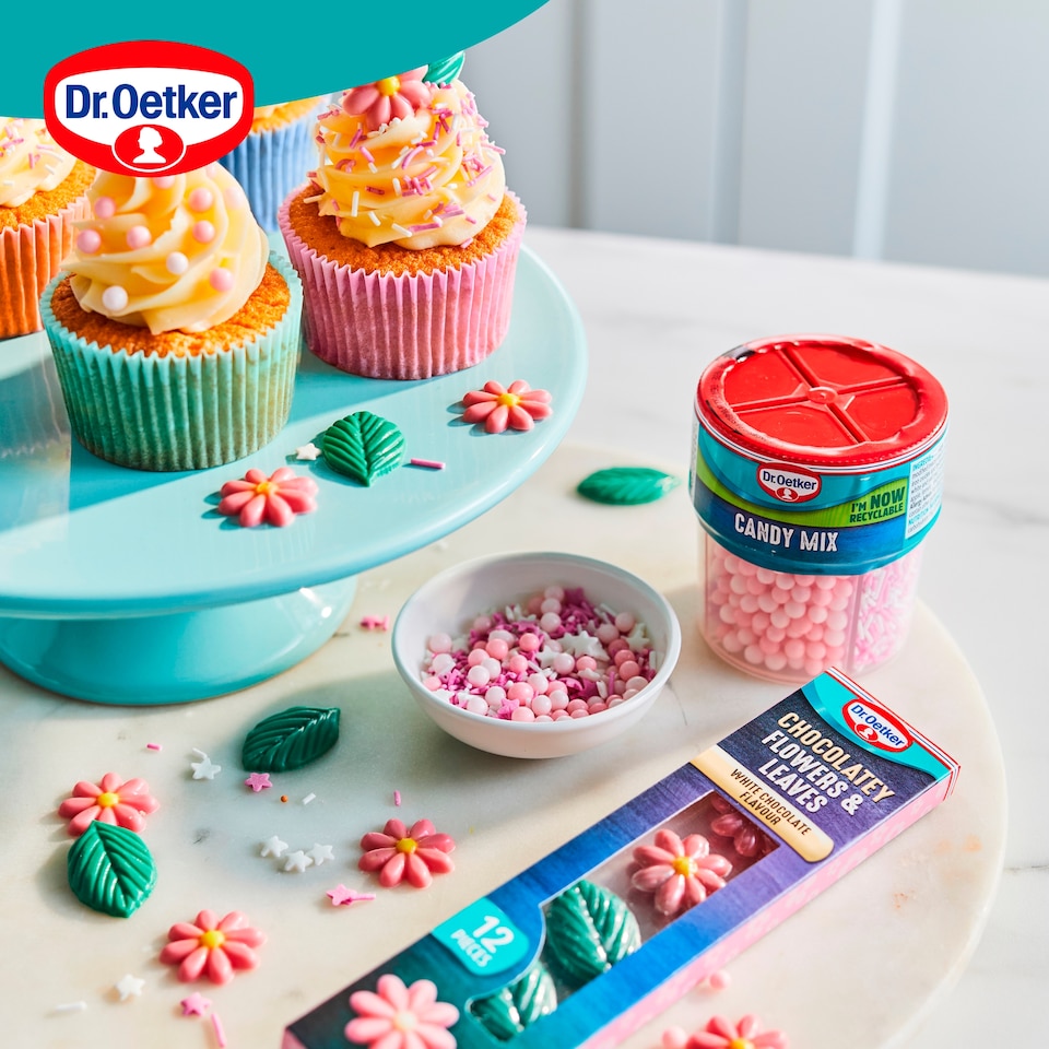 image 1 of Dr Oetker 11 White Chocolate Flowers & Leaves 11G