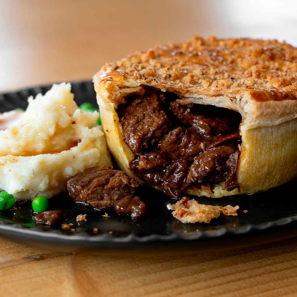 image 1 of Higgidy Slow-Cooked Steak & Guinness Pie 200g