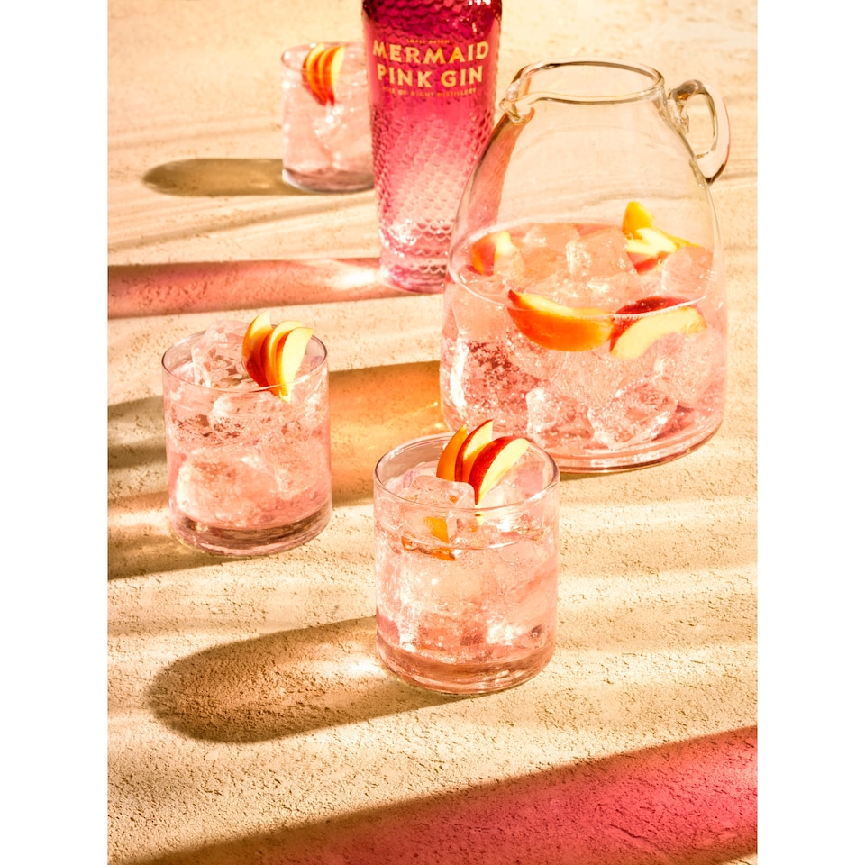 image 1 of Mermaid Pink Gin 70Cl