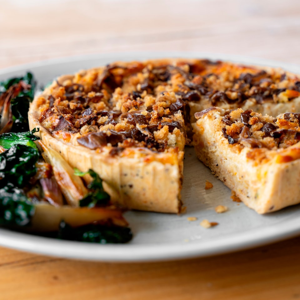 image 1 of Higgidy Barber’s Vintage Cheddar & Caramelised Balsamic Onion Quiche 400g