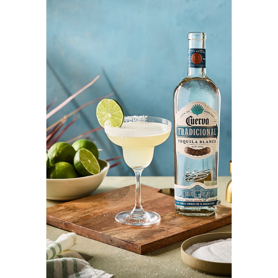 image 1 of Jose Cuervo Tradicional Tequila Blanco 70cl