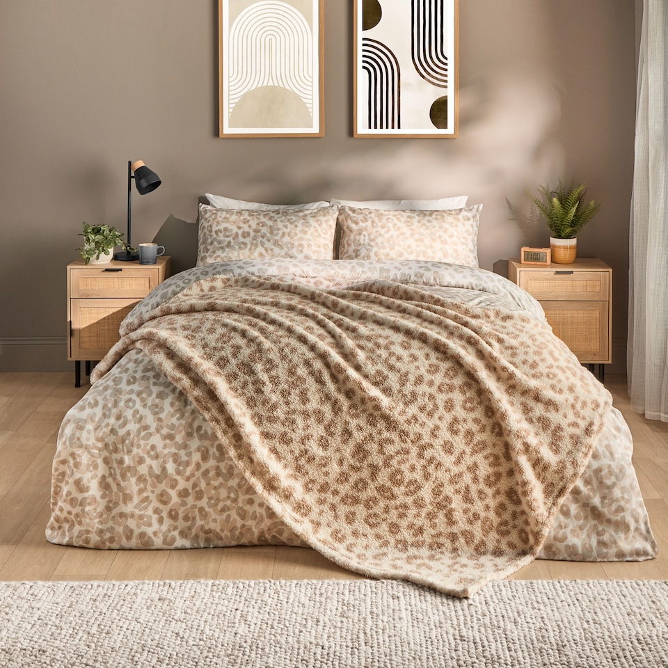 image 1 of Silentnight Leopard Print Throw