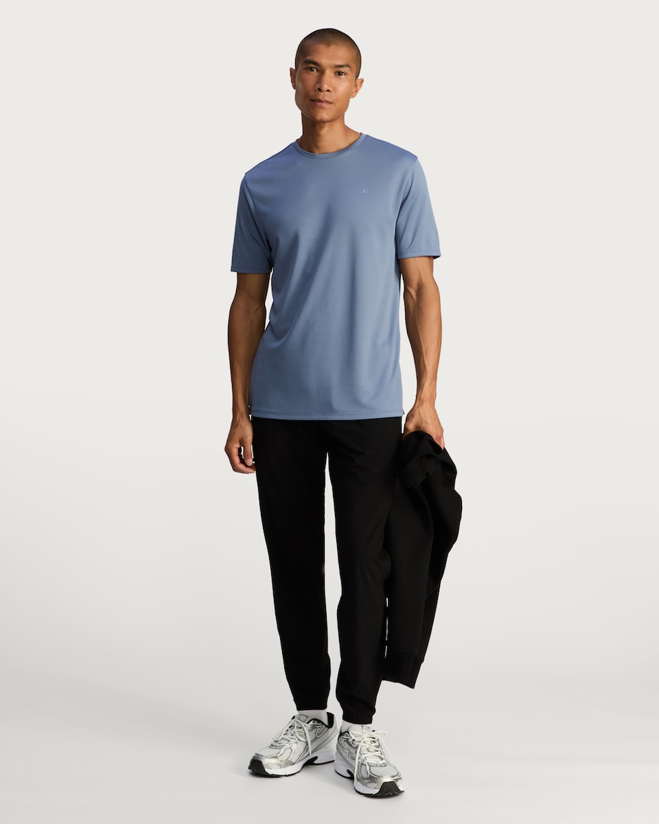 image 1 of F&F Active Crew Neck Short Sleeved Running T-Shirt in Blue