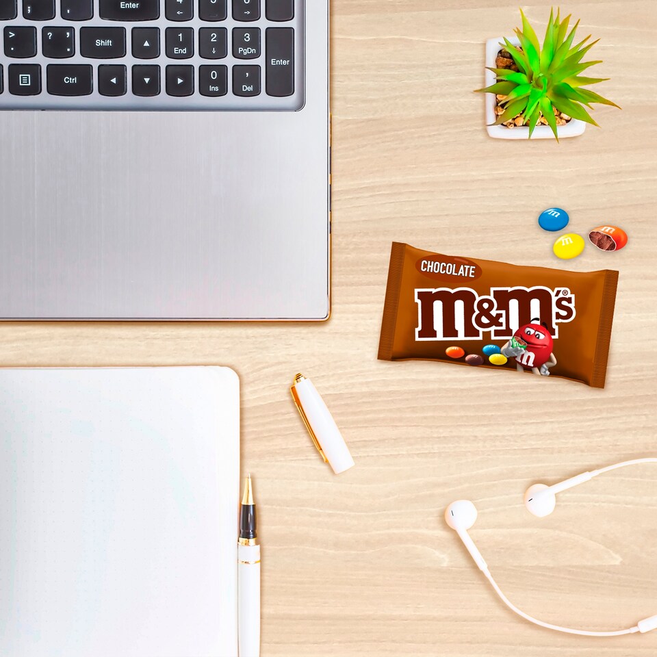 image 1 of M&M Chocolate Single 45G (C)