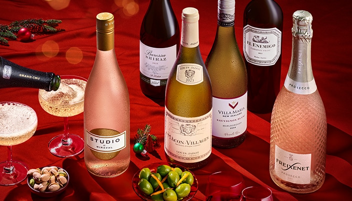 Deck the drinks station