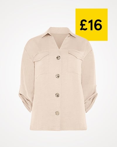 Light beige shirt with chest pockets and hammered gold effect buttons
