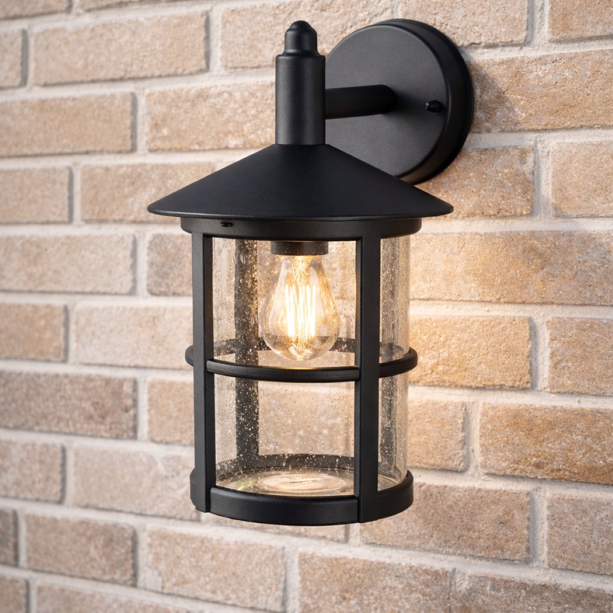 CGC Lighting Large Black Traditional Outdoor Wall Lantern Clear Glass Diffuser