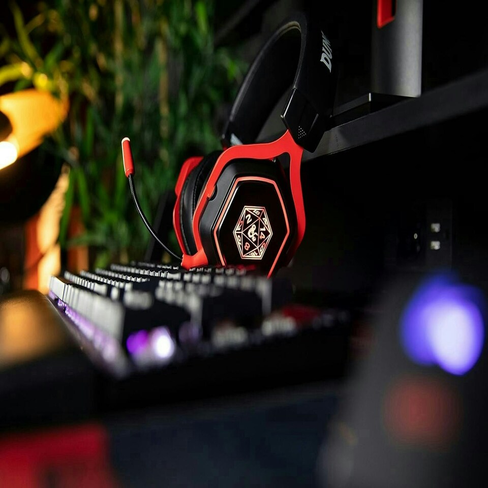 image 1 of Konix Dungeons and Dragons D20 7.1 LED Gaming Headset Red