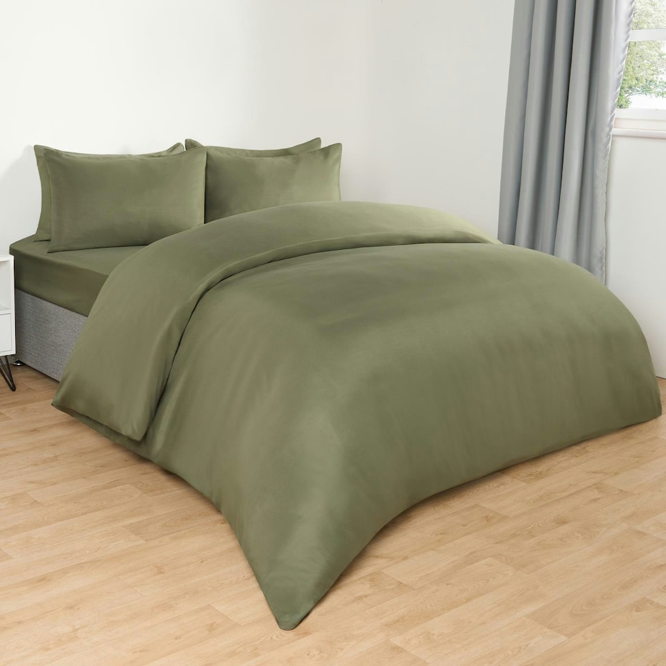 image 1 of OHS Soft Microfibre Plain Duvet Cover and Pillowcase Set, Single - Woodland Green