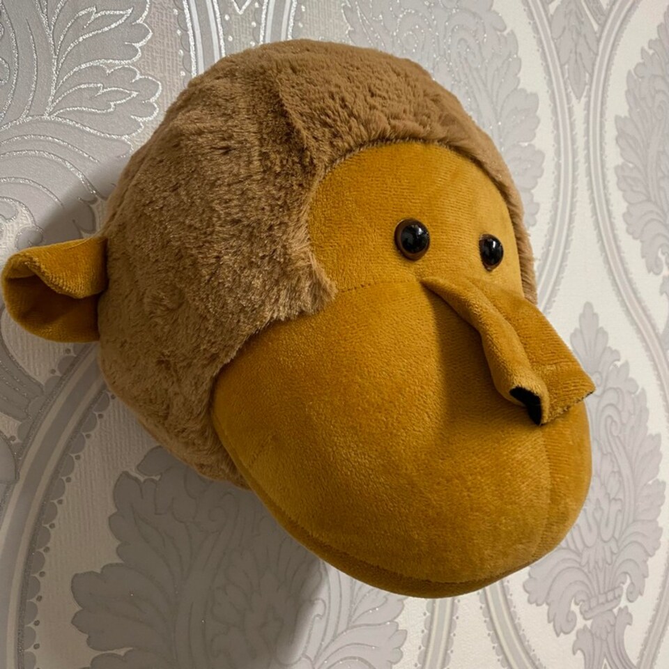 image 1 of Orangutan Head Hanger - L18 x W20 x H30 cm