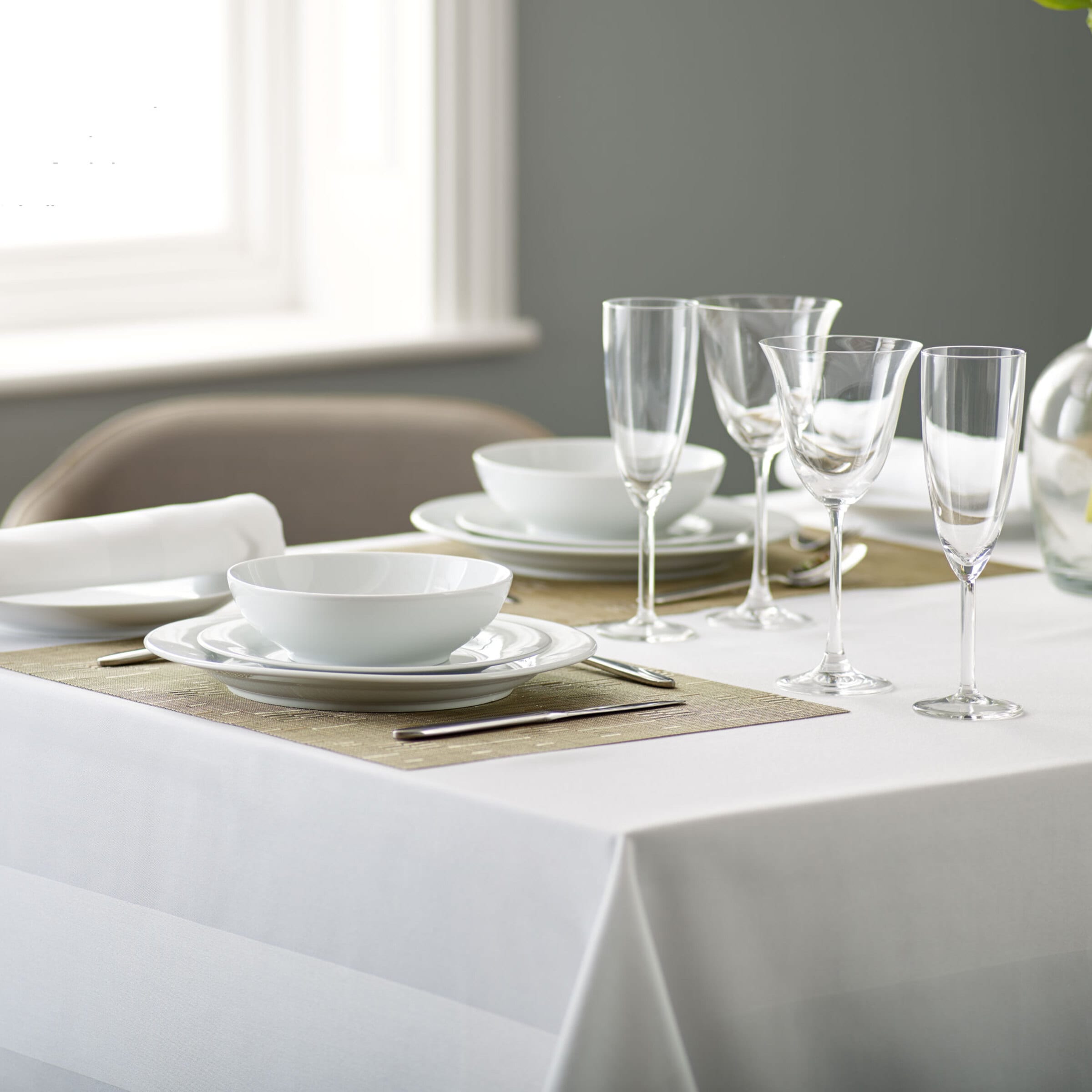 Vision Polyester Satin Band White Tablecloth | Size: 160 cm x 160 cm