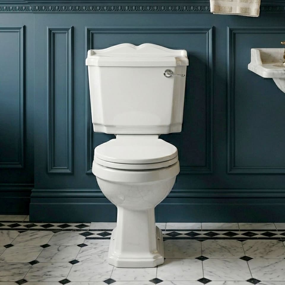 image 1 of Balterley Traditional Classic Close Coupled WC Toilet with Cistern, Handle & Seat | White | White