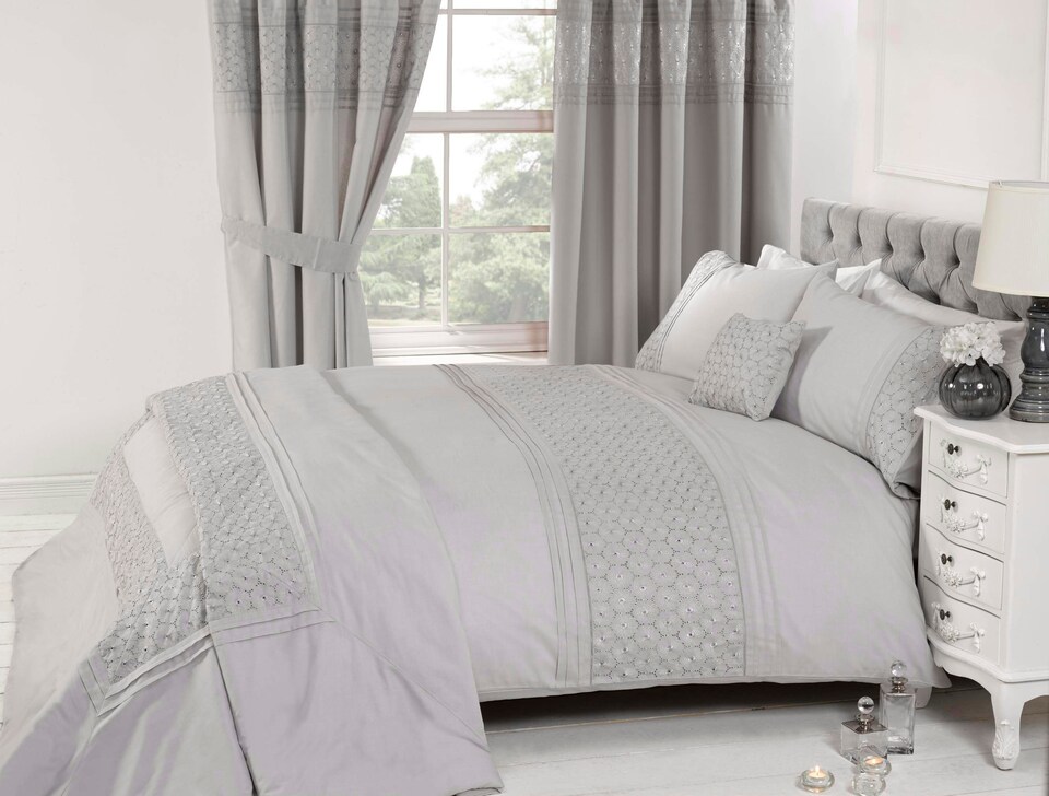 image 1 of Everdean Floral Polycotton Duvet Cover Set with Pillowcase | Silver | Double | 1