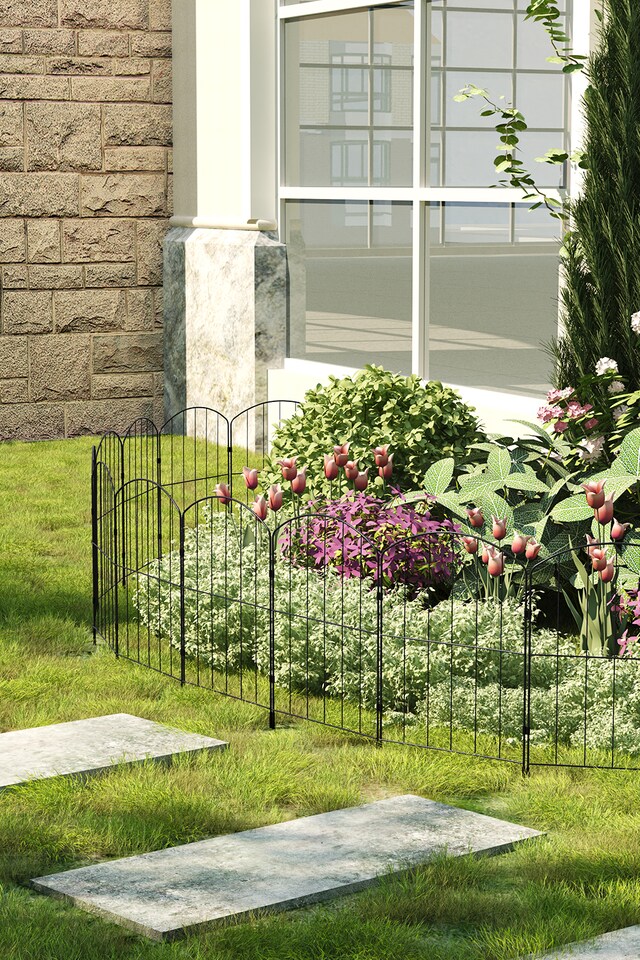 image 1 of Living and Home 25Pcs Arched Metal Garden Edging Fence Panels,31 W x 61 H cm | Black | 31cm(W) x 61cm(H)