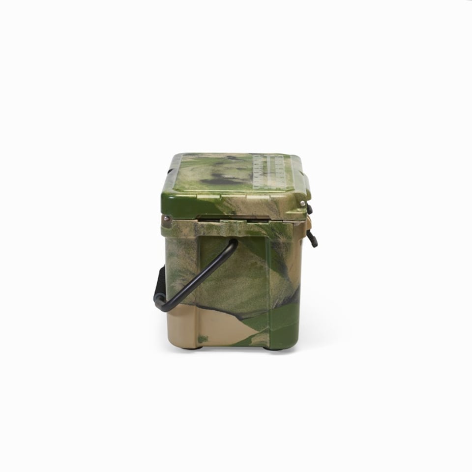image 1 of Utoka 20 Hard Cooler Cool Box - Rotomoulded LLDPE & Polyurethane foam - L34 x W54 x H36 cm - Camo Green | Green