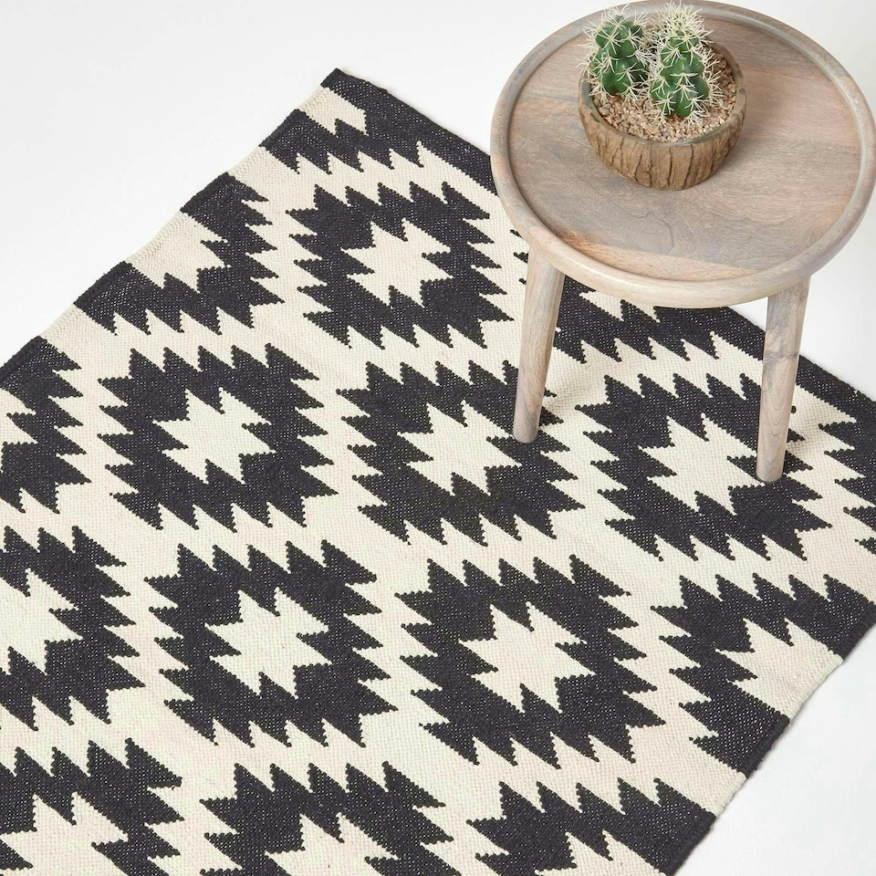 image 1 of Homescapes Zurich Handwoven Black and White Cotton Geometric Kilim Rug - 160 x 230 cm Black | 160 x 230 cm