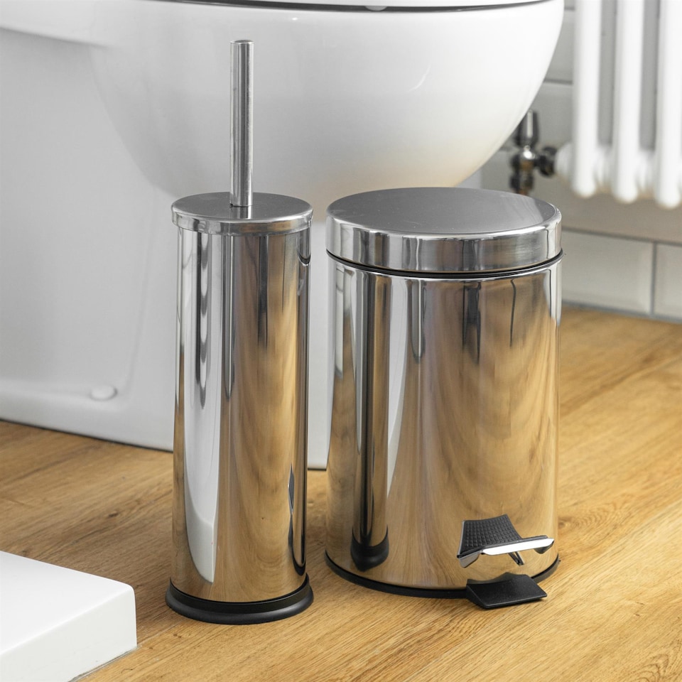 image 1 of Harbour Housewares Bathroom Pedal Bin - 3L - Chrome - Round Stainless Steel Slim Rubbish Dustbin Lid and Inner Liner Bucket