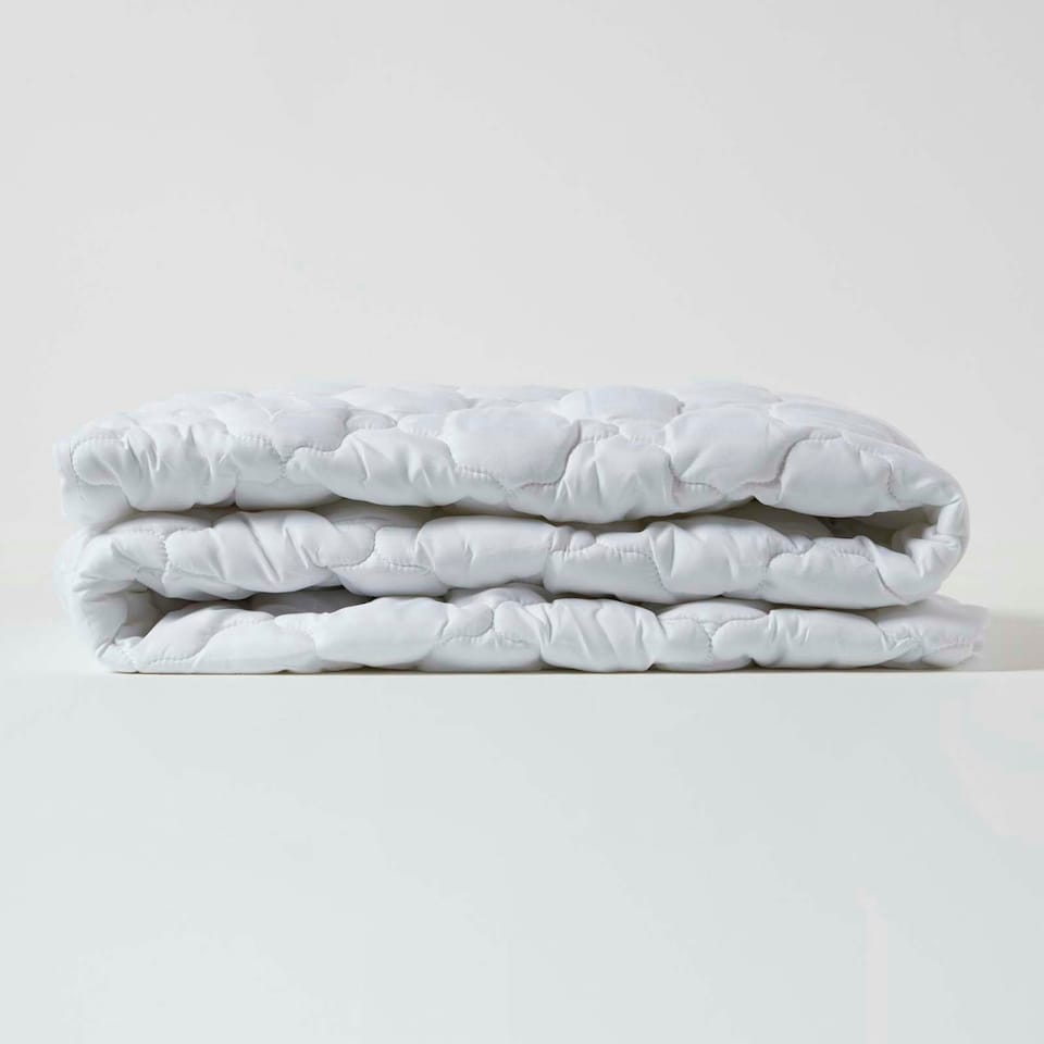image 1 of Homescapes Luxury Triple Fill Mattress Protector - Euro 90 x 200 cm White | Single