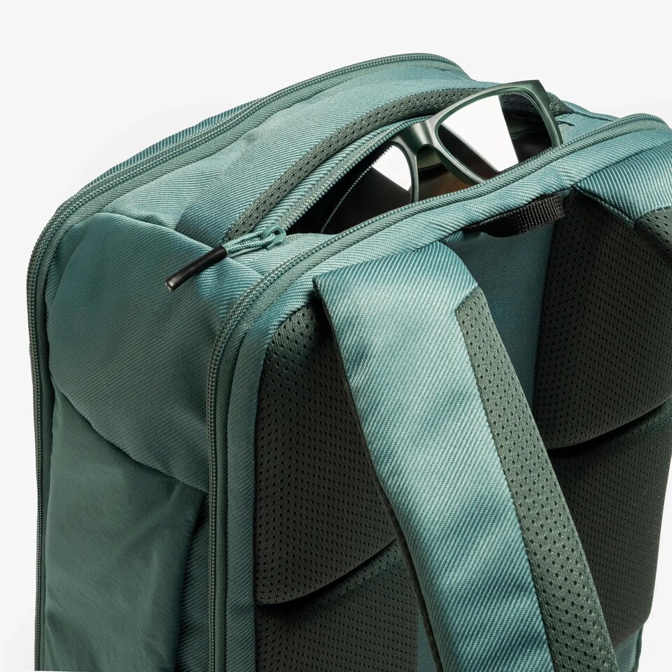 image 1 of Decathlon 32 L Laptop backpack, Escape 500
