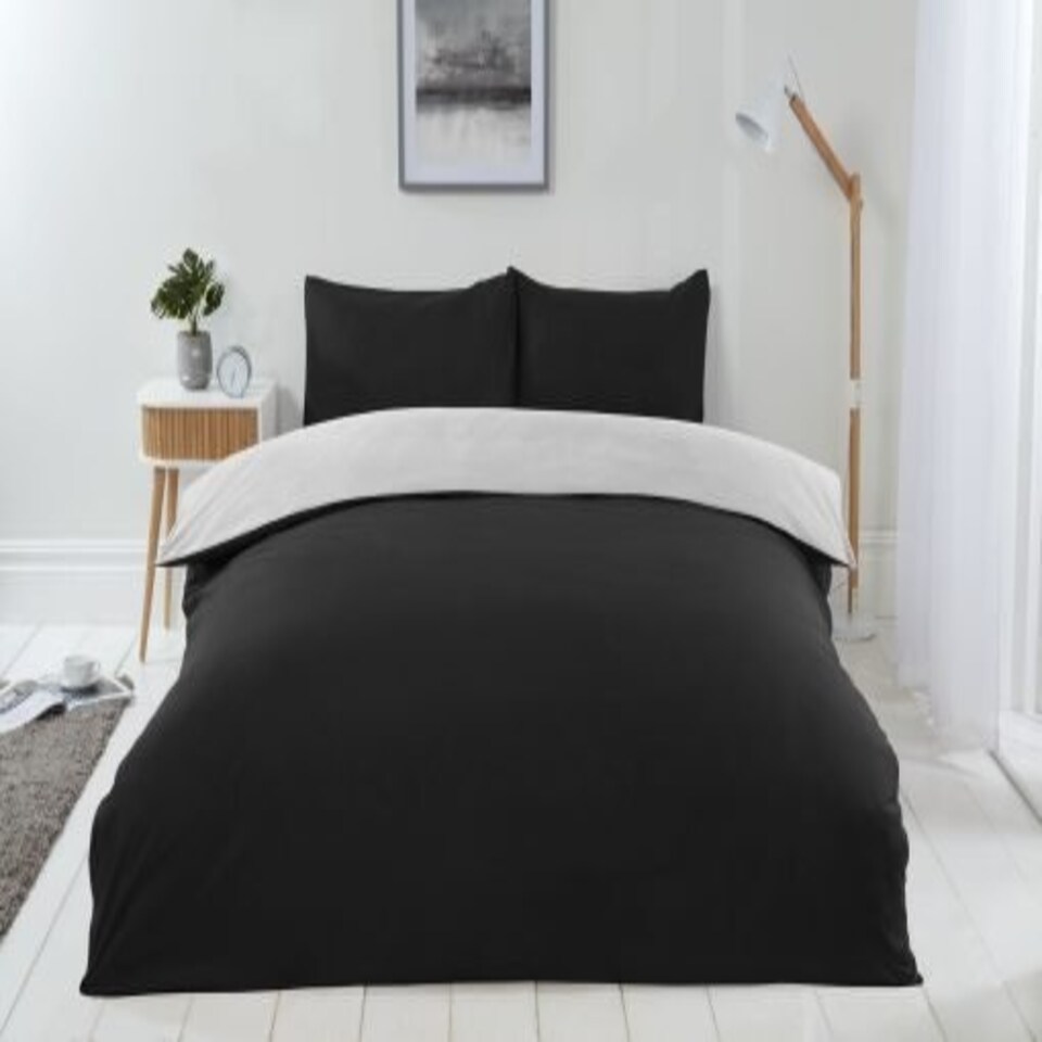 image 1 of Brights Reversible Duvet King Bed BlackWhite