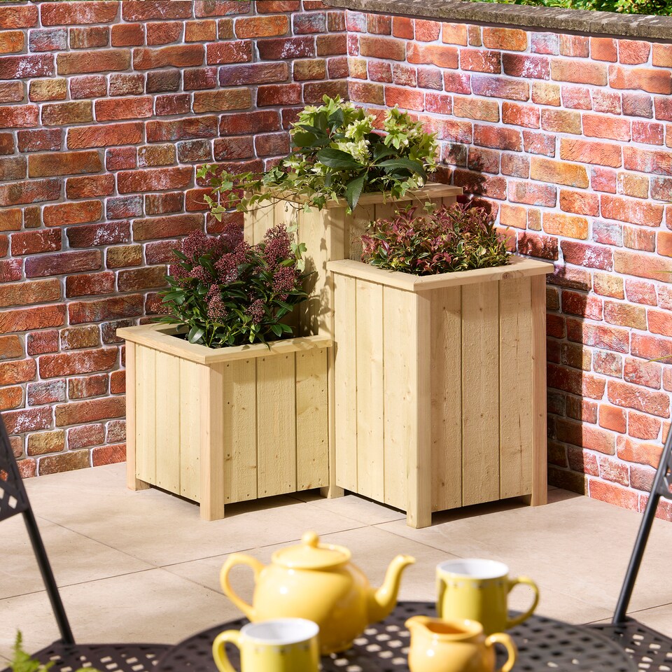 image 1 of Rowlinson Signature Heritage Three Tier Corner Planter