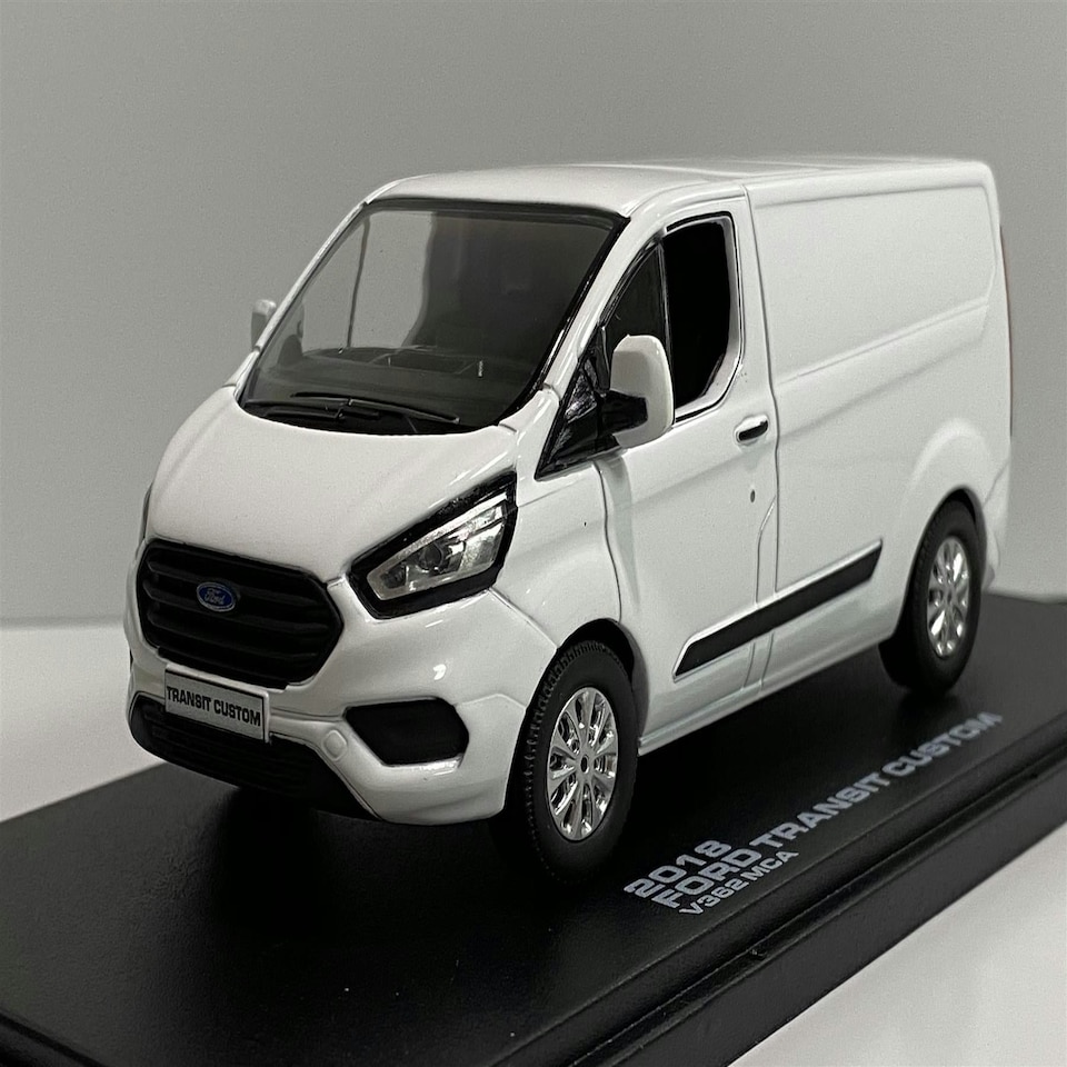 image 1 of 2018 Ford Transit Custom V362 MCA Frozen White 1:43 Scale Greenlight 51275