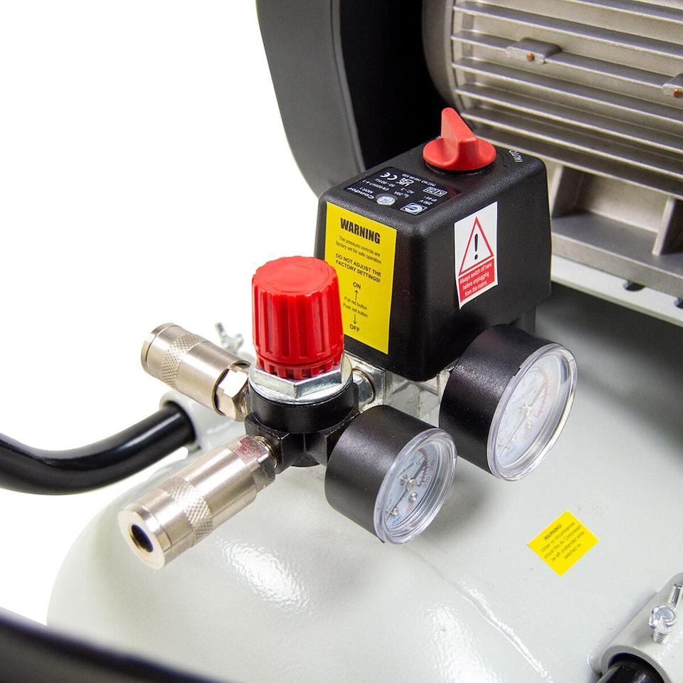image 1 of Air Compressor Triumph 15-100P Industrial, 100L, 14.8CFM, 3HP