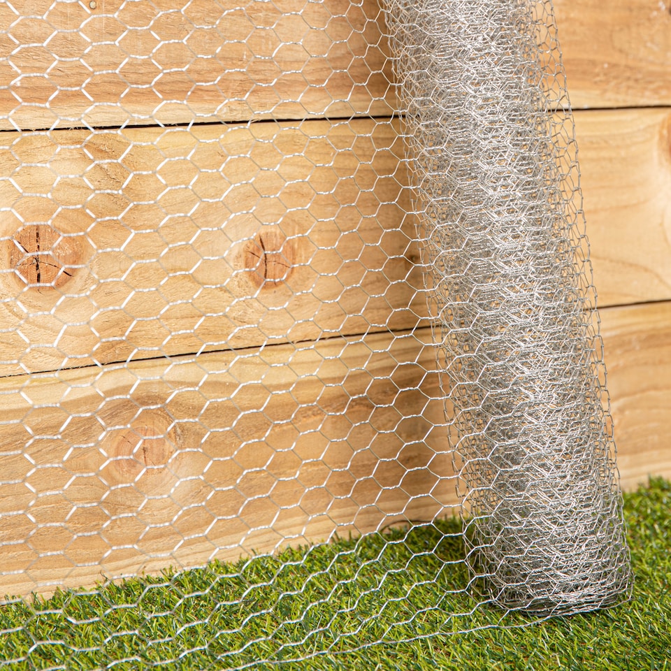 image 1 of 5m x 90cm x 13mm Galvanised Metal Chicken Garden Wire Netting / Fencing