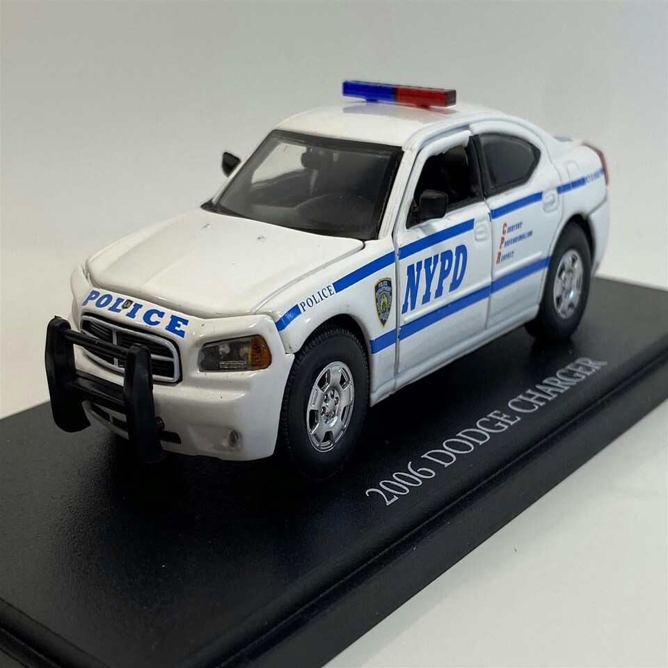 image 1 of Castle 2006 Dodge Charger 1:43 Scale Greenlight 86603