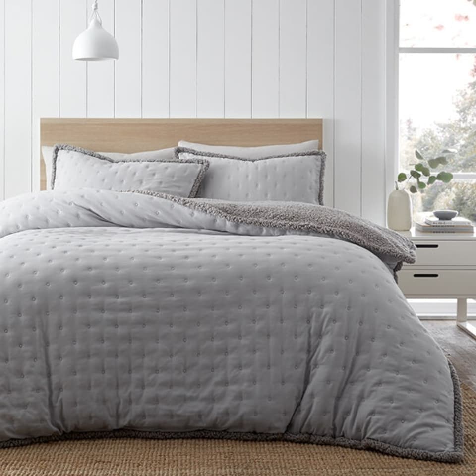 image 1 of Catherine Lansfield Cosy Nori Sherpa King Duvet Set Silver