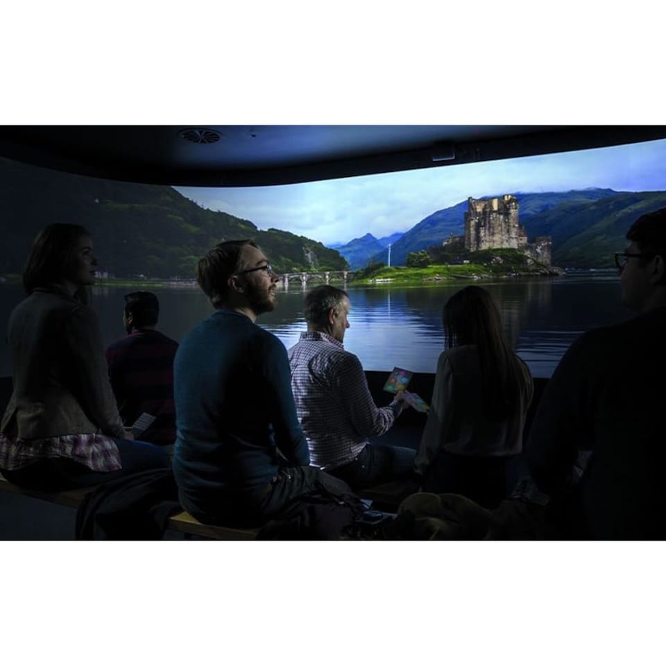image 1 of Epson EB-PU1007B Large venue projector 7000 ANSI lumens 3LCD WUXGA (1920x1200) Black