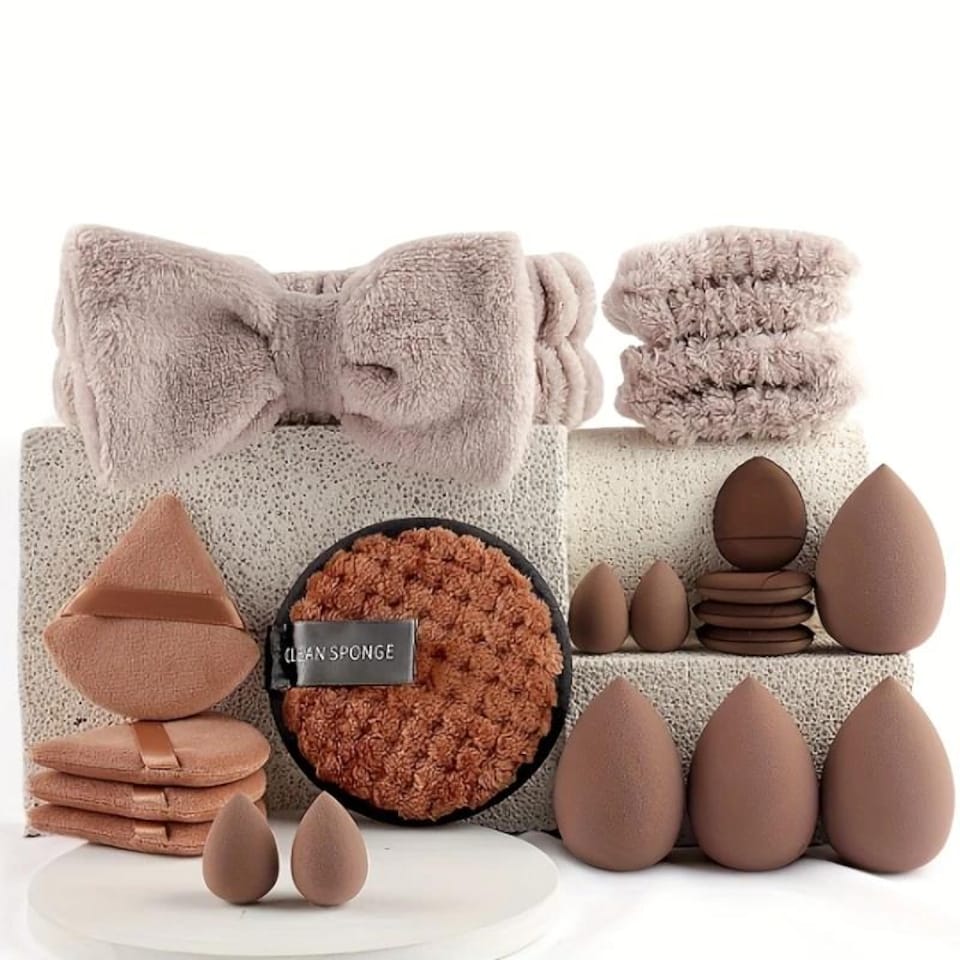 Dyzi 20-Piece Makeup Brush Set Soft Beauty Blender & Puffs
