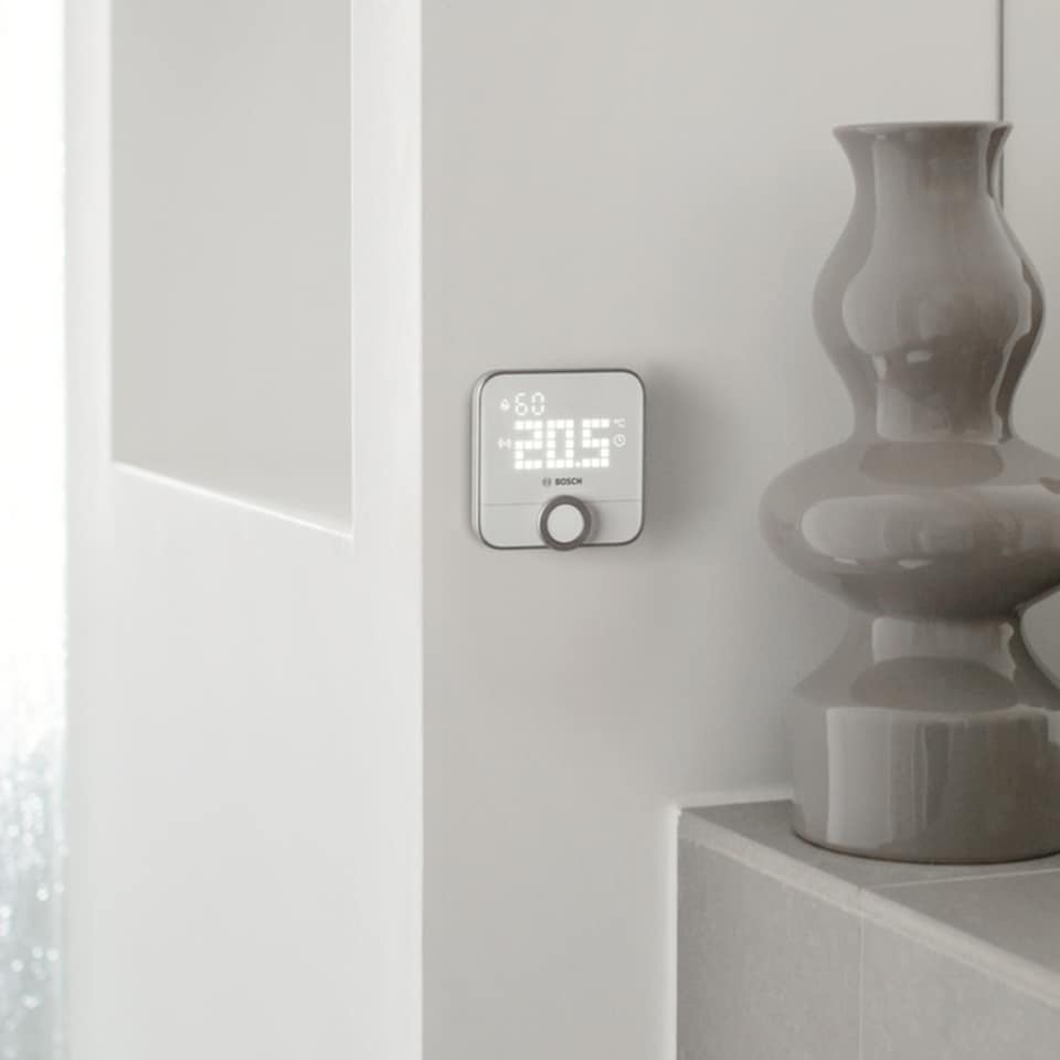 image 1 of Bosch Smart Home Room Thermostat II
