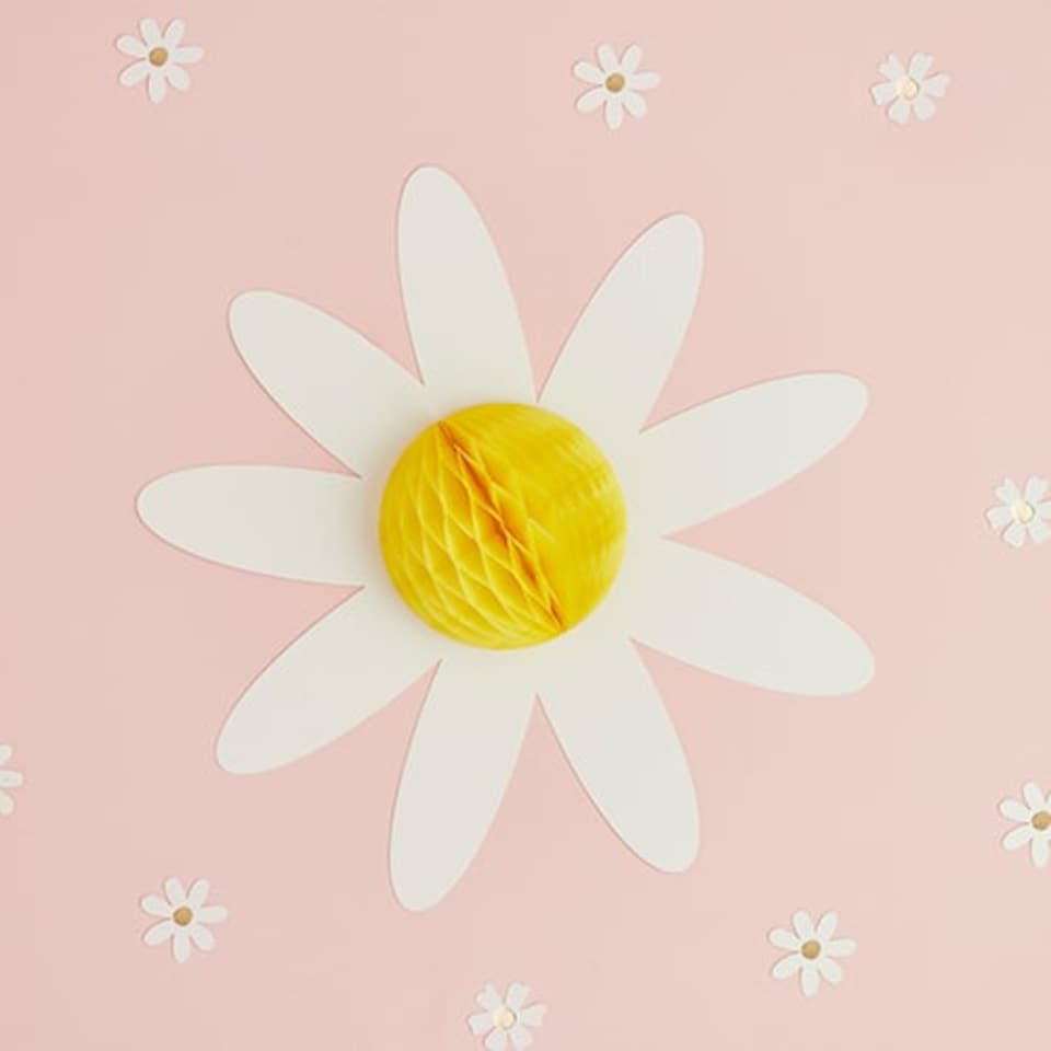 image 1 of Gold Foiled White Daisy Shaped Table Confetti Scatter 10g