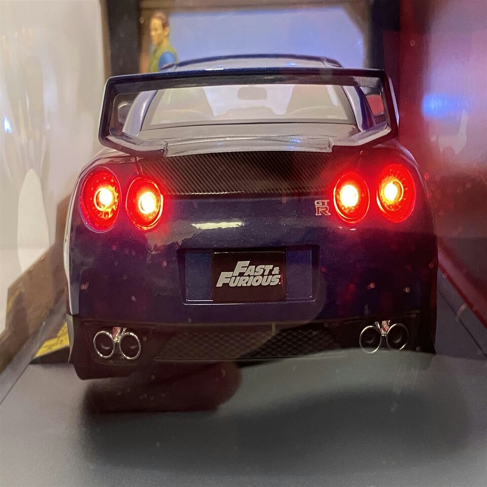 image 1 of Fast and Furious Brians 2009 Nissan GTR Figure and Working Lights 1:18 Jada 31142