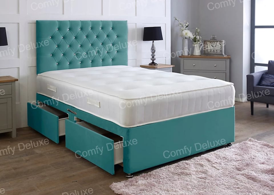 4ft6 Double Green Plush Velvet Divan Bed With Headboard & Memory Sprung Mattress 2 Drawers One Each Side